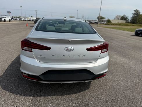 Used 2019 Hyundai Elantra SEL FWD image 25