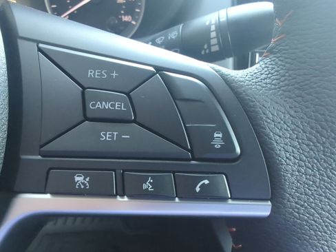 New 2025 Nissan Versa SR w/ Trunk Package image 21