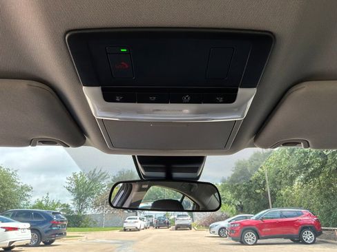Used 2025 Nissan Altima 2.5 SV FWD image 16