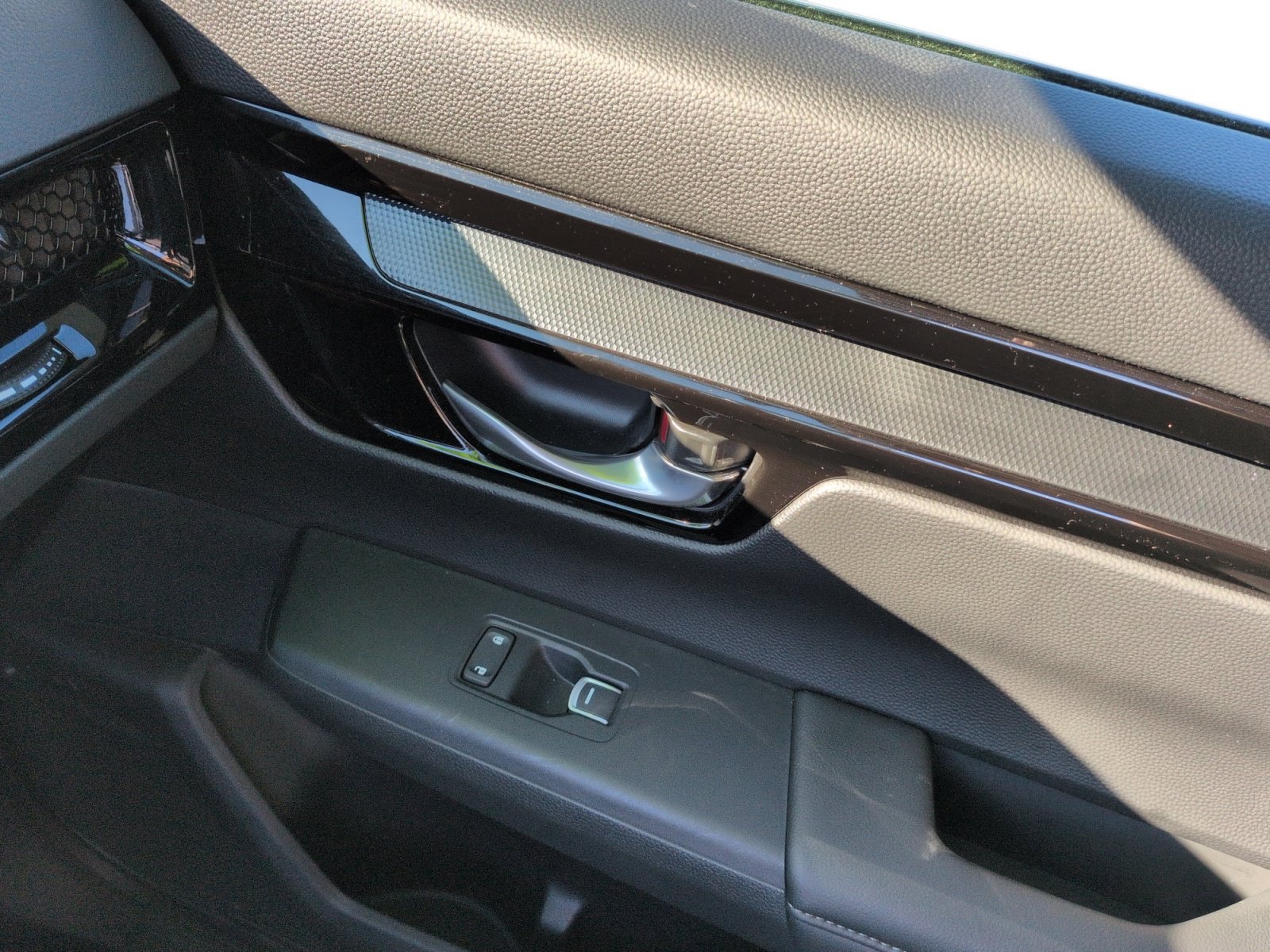 Used 2024 Honda CR-V EX-L image 25