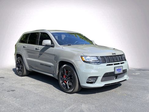 Used 2021 Jeep Grand Cherokee SRT AWD/4WD image 2