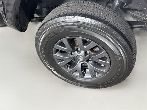 Certified 2023 Toyota Tacoma SR5 AWD/4WD image 22