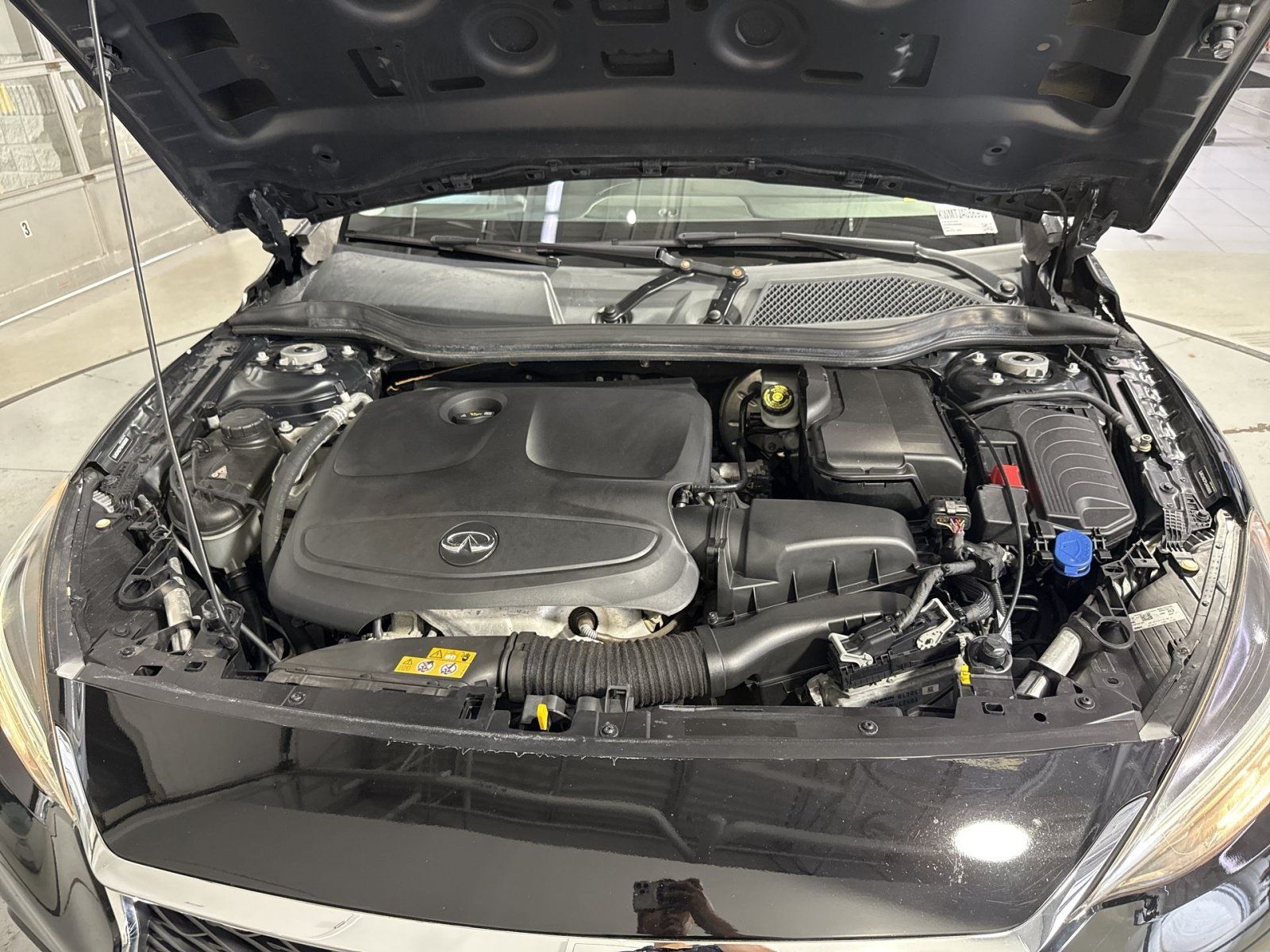 Used 2018 INFINITI QX30 FWD image 28