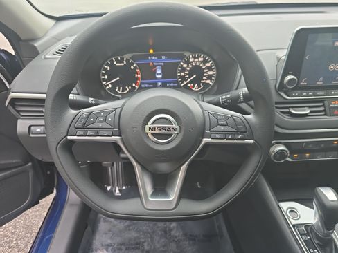 Used 2019 Nissan Altima 2.5 S FWD image 15