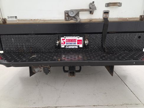 Used 2018 Ford E-350 and Econoline 350 Super Duty w/ Power Windows & Locks Group RWD image 10