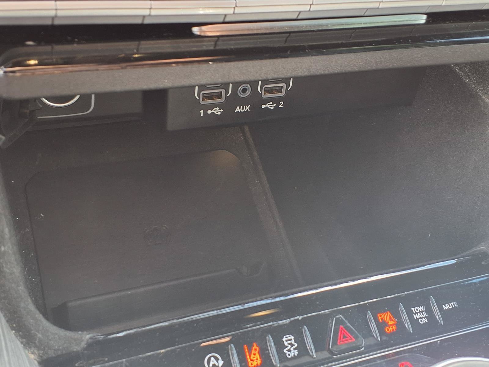 Used 2024 Jeep Wagoneer Series II AWD/4WD image 10