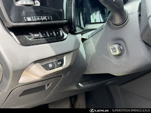 Used 2023 Lexus RX 350 Premium image 15