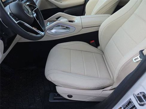 Certified 2025 Mercedes-Benz GLE 450 4MATIC image 25