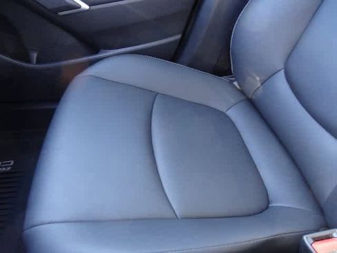 Used 2025 Toyota Corolla Cross XLE image 15