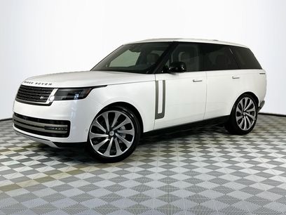 New 2025 Land Rover Range Rover SE