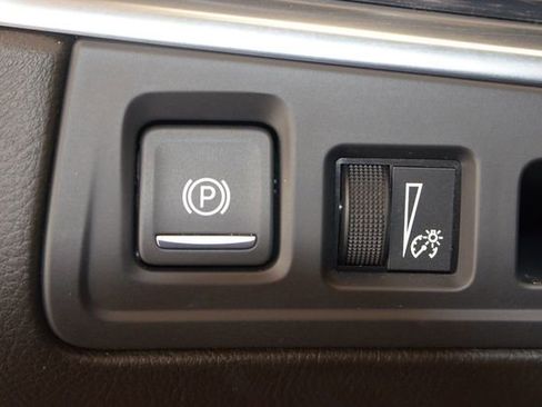 Used 2024 Cadillac XT5 Premium Luxury image 35