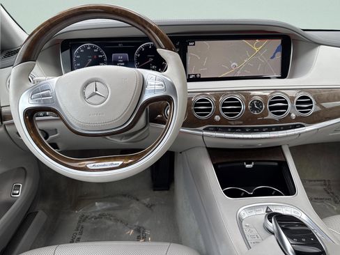 Used 2015 Mercedes-Benz S 550 Sedan image 28