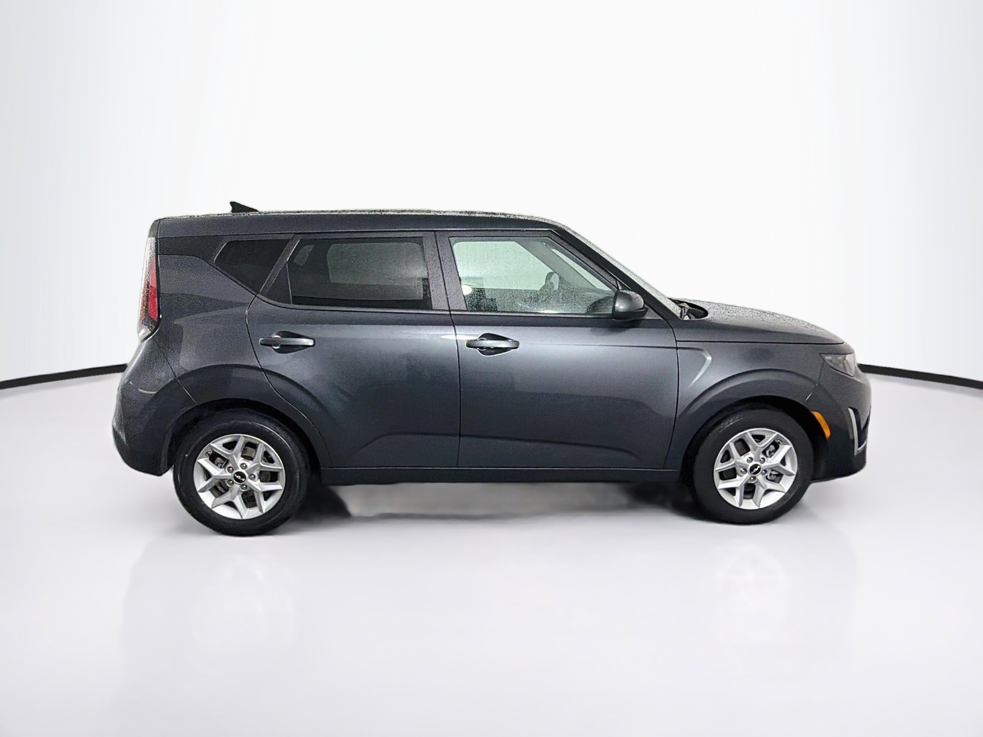 Used 2024 Kia Soul LX w/ Option Group 015 FWD image 10
