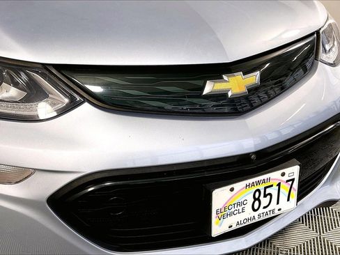 Used 2018 Chevrolet Bolt Premier w/ Driver Confidence II Package image 48