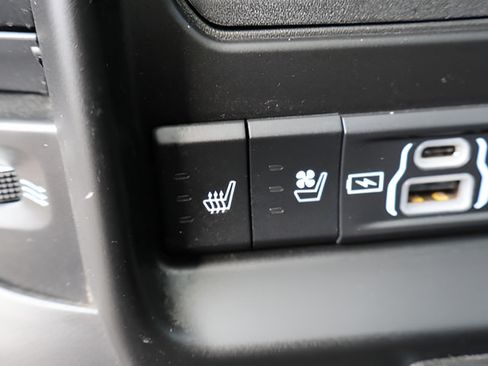 Used 2023 RAM 1500 Limited w/ Body Color Bumper Group AWD/4WD image 48