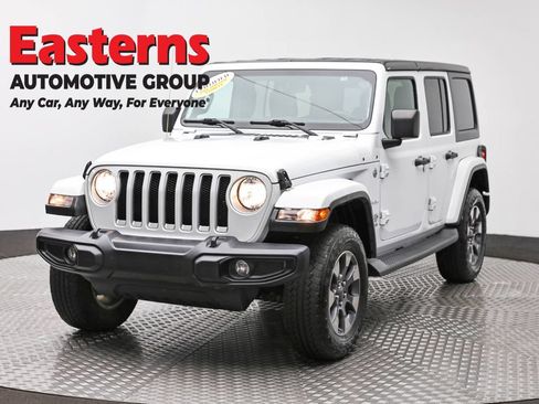 Used 2018 Jeep Wrangler Unlimited Sahara AWD/4WD image 1