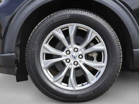 Used 2020 Ford Explorer XLT w/ Equipment Group 202A AWD/4WD image 9