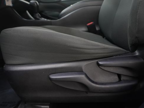 Used 2019 Toyota Highlander LE image 22