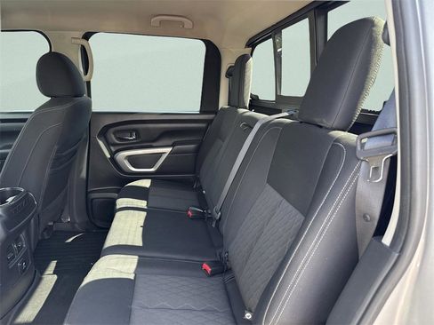 Certified 2017 Nissan Titan SV image 25