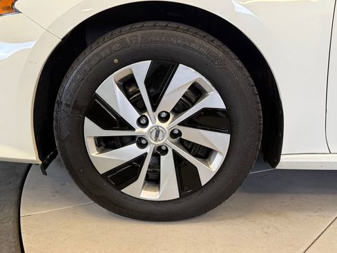 Used 2021 Nissan Altima 2.5 S FWD image 25