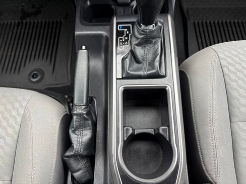 Used 2023 Toyota Tacoma SR5 AWD/4WD image 25