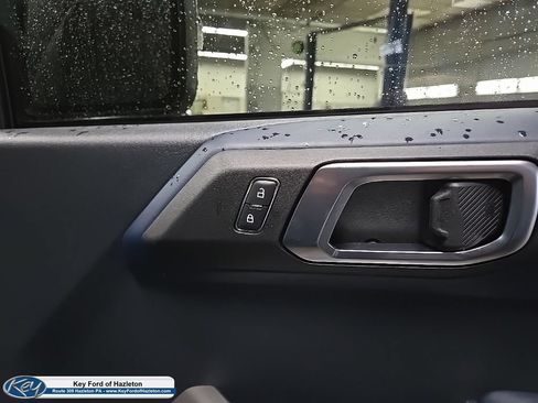 Used 2022 Ford Bronco Outer Banks AWD/4WD image 18