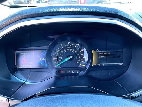Used 2018 Ford Edge Titanium AWD/4WD image 25