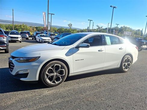 Used 2022 Chevrolet Malibu LT image 3