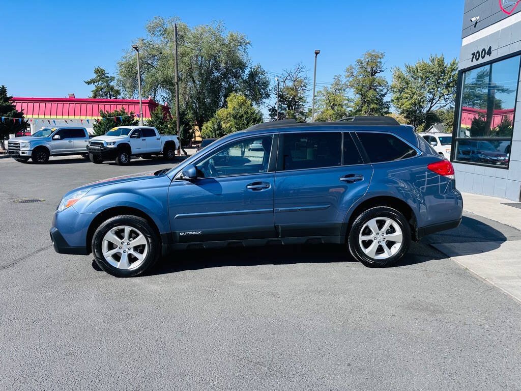Used 2014 Subaru Outback 2.5i Limited AWD/4WD image 4