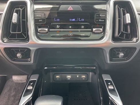 Used 2023 Kia Sorento SX FWD image 24