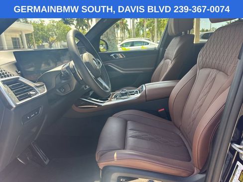 Used 2025 BMW X7 M60i AWD/4WD image 50