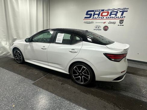 Used 2024 Nissan Sentra SR w/ SR Premium Package image 4
