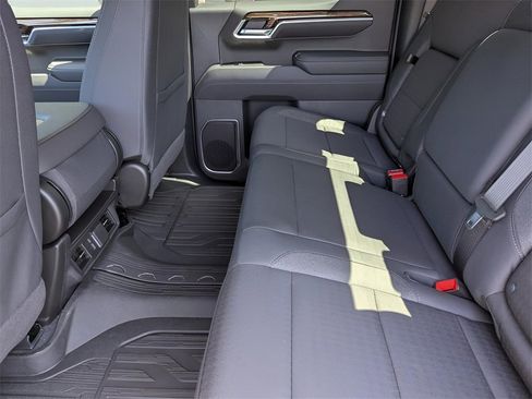 New 2025 GMC Sierra 1500 Elevation image 19