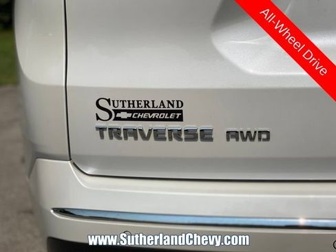 Used 2022 Chevrolet Traverse Premier AWD/4WD image 12