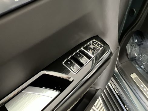 Used 2026 Cadillac Escalade V w/ LPO, ONYX Package AWD/4WD image 24