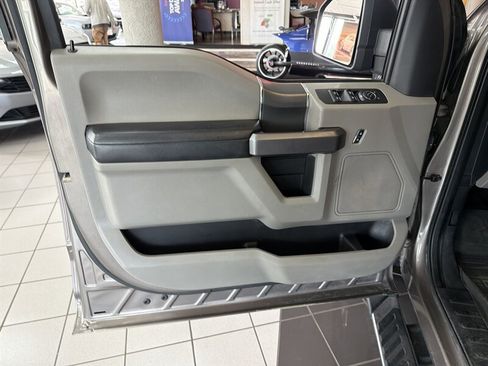 Used 2020 Ford F150 XLT w/ Equipment Group 302A Luxury AWD/4WD image 13