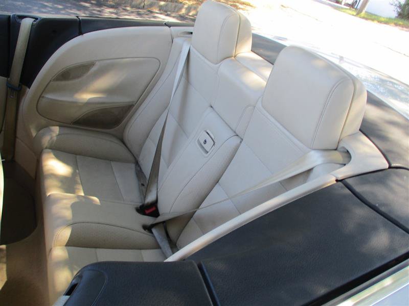 Used 2010 Volkswagen Eos Komfort FWD image 11