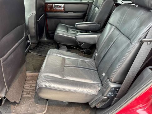 Used 2015 Lincoln Navigator 4WD image 19