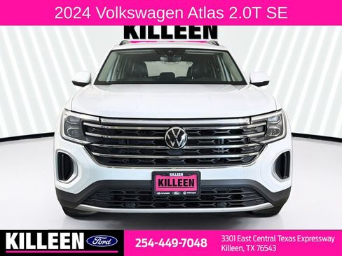 Used 2024 Volkswagen Atlas SE FWD image 2