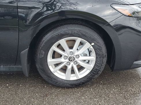 Used 2026 Toyota Camry LE w/ Convenience Package image 6