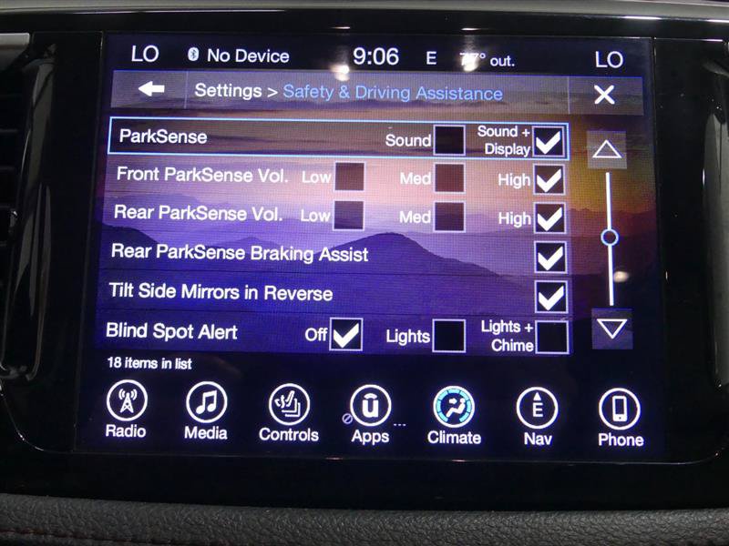 Used 2017 Chrysler Pacifica Limited w/ UConnect Theater Package FWD image 46