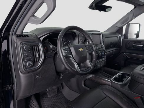 Used 2020 Chevrolet Silverado 2500 LTZ w/ LTZ Premium Package image 9