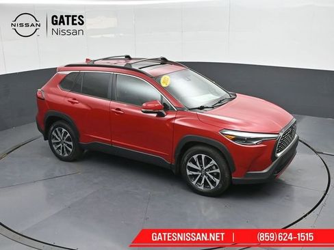 Used 2022 Toyota Corolla Cross XLE w/ Convenience Package image 61