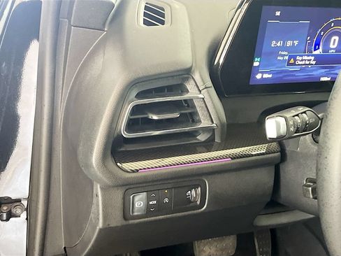 Used 2026 Chevrolet Traverse High Country FWD image 10