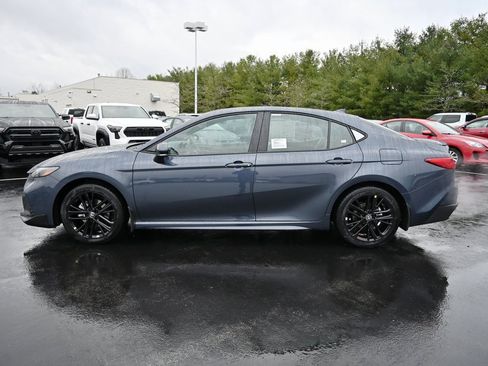 New 2026 Toyota Camry SE image 4