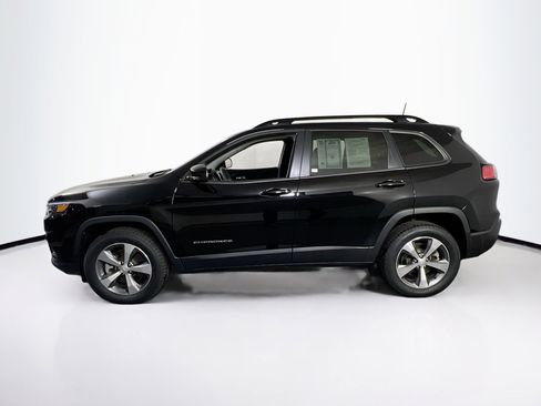 Used 2022 Jeep Cherokee Limited image 8
