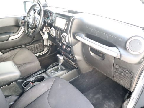 Used 2014 Jeep Wrangler Unlimited Sport w/ Quick Order Package 24S AWD/4WD image 44