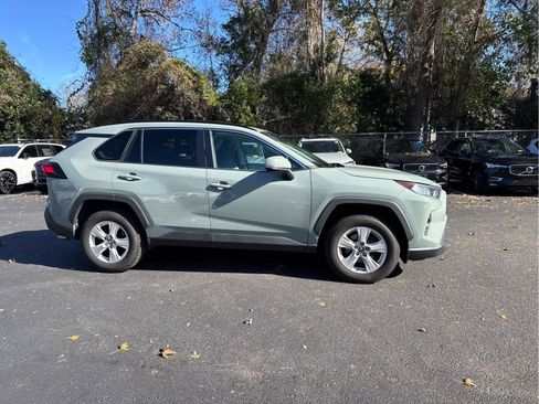 Used 2021 Toyota RAV4 XLE image 22