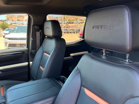 Used 2025 GMC Sierra 1500 AT4 AWD/4WD image 17