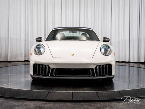 Used 2025 Porsche 911 Targa 4 GTS AWD/4WD image 2